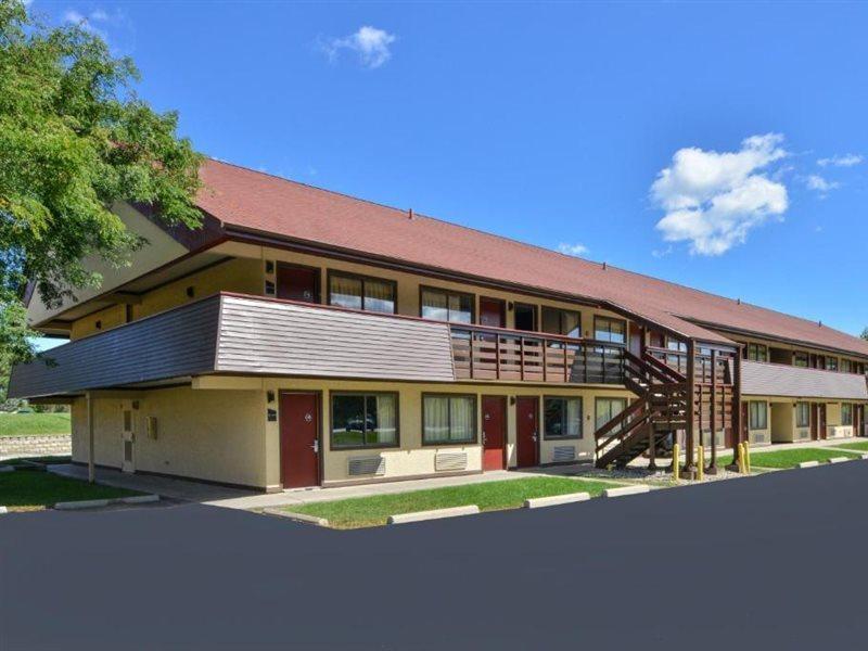 Red Roof Inn Milwaukee Airport Oak Creek Exterior foto