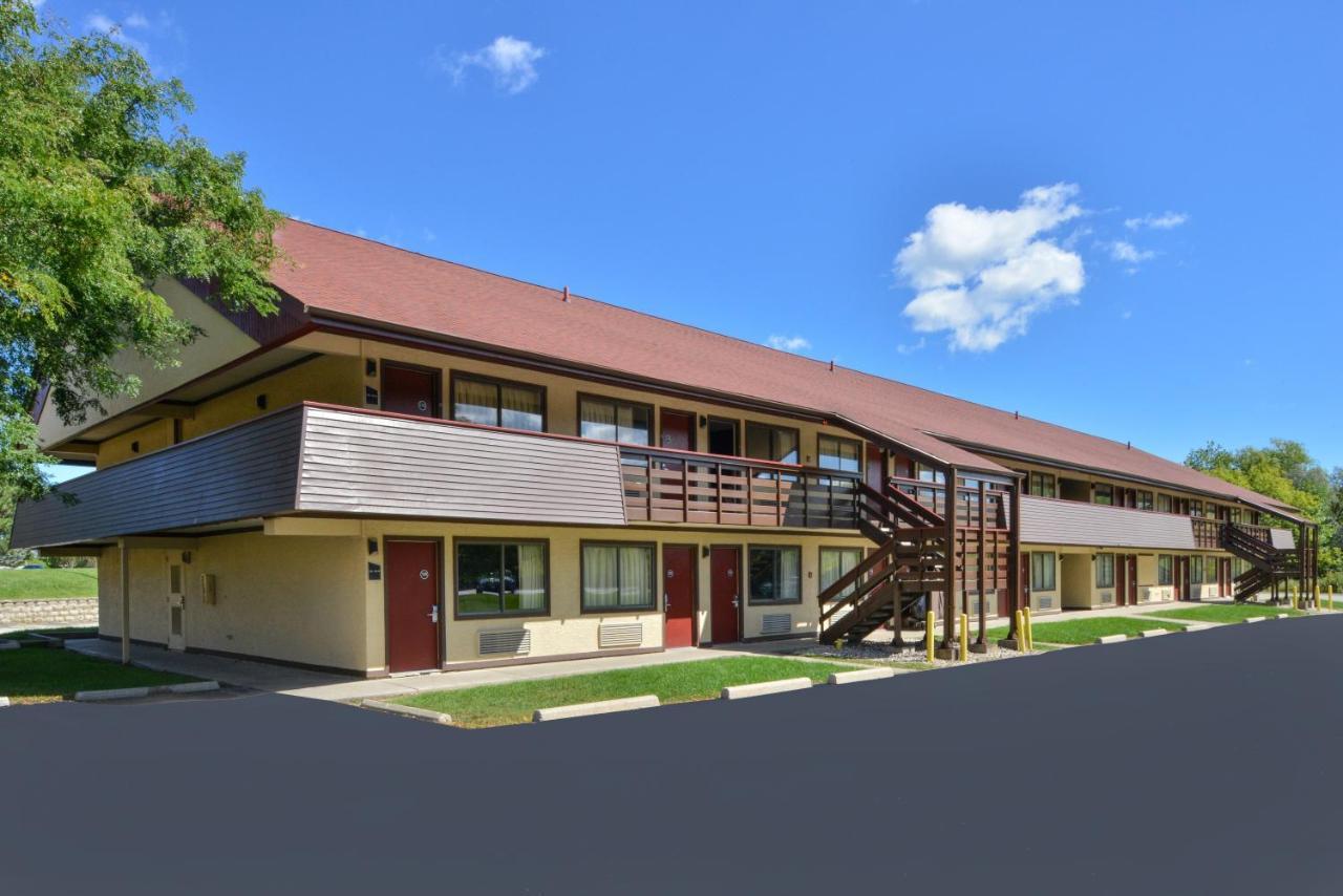 Red Roof Inn Milwaukee Airport Oak Creek Exterior foto